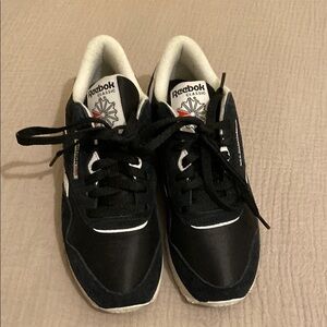 Reebok Classic Black and White Sneakers. Size 8.5